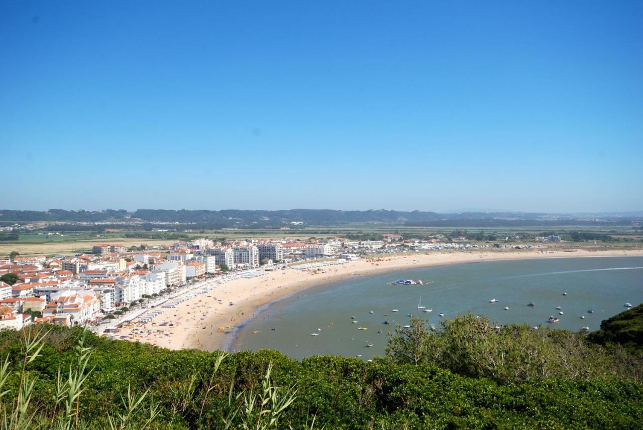 Pebble - 1 Bedroom Apartment Sleeps 5 With Pool & Tennis Court Sao Martinho do Porto Luaran gambar